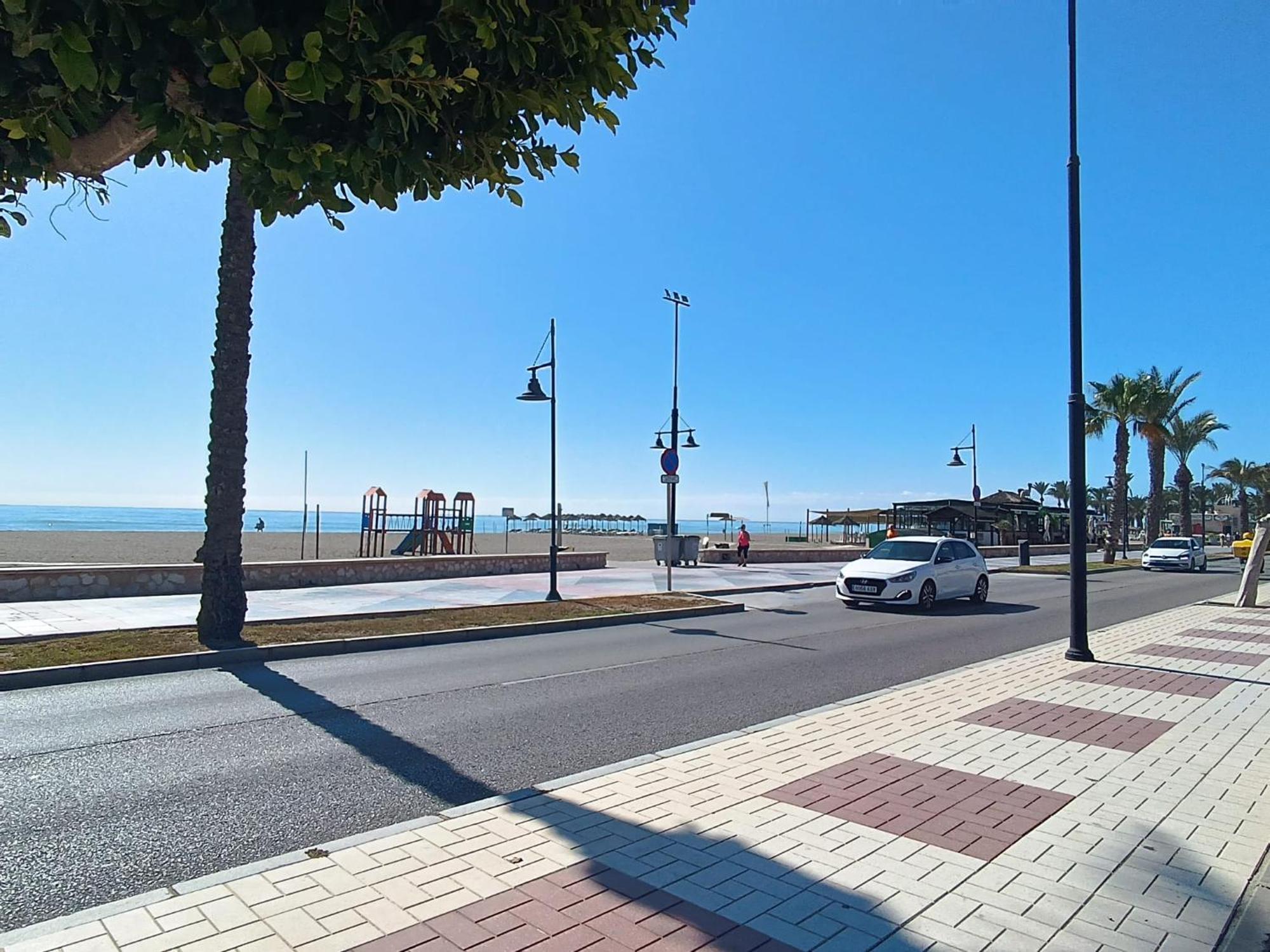 Dos Soles - Only 100 Meters From Beach 托雷莫利诺斯 外观 照片